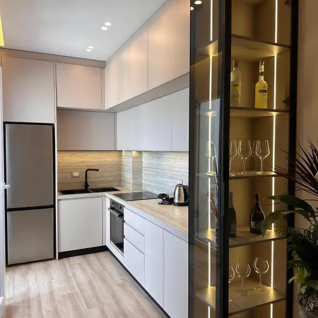Modern 3 Min From Lungomare Apartman *
