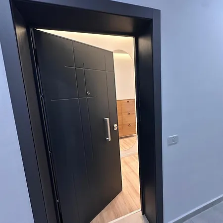 Modern 3 Min From Lungomare Apartman