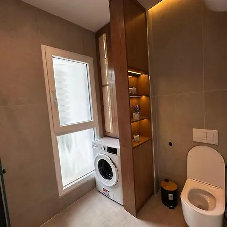 Modern 3 Min From Lungomare Apartman