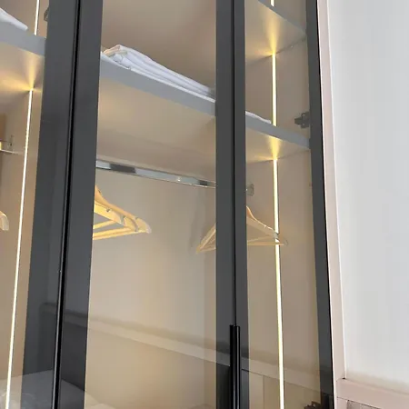 Apartman Modern 3 Min From Lungomare